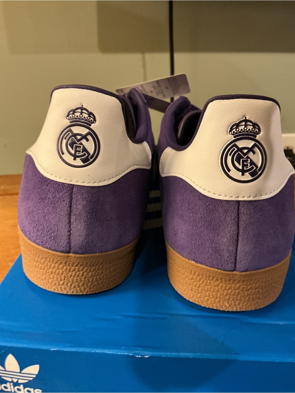 adidas Men’s Purple Suede Sneakers with White Stripes JS3041 Madrid indoor shoe. - Picture 3 of 9